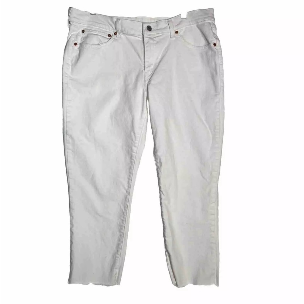 Levi’s White Boyfriend Jeans Raw Hem Women's Size 33